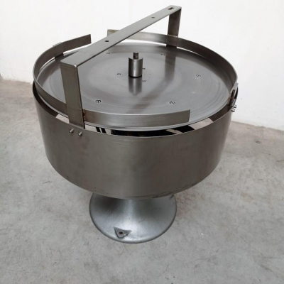 tavolo_rotante_rotating_accumulation_table