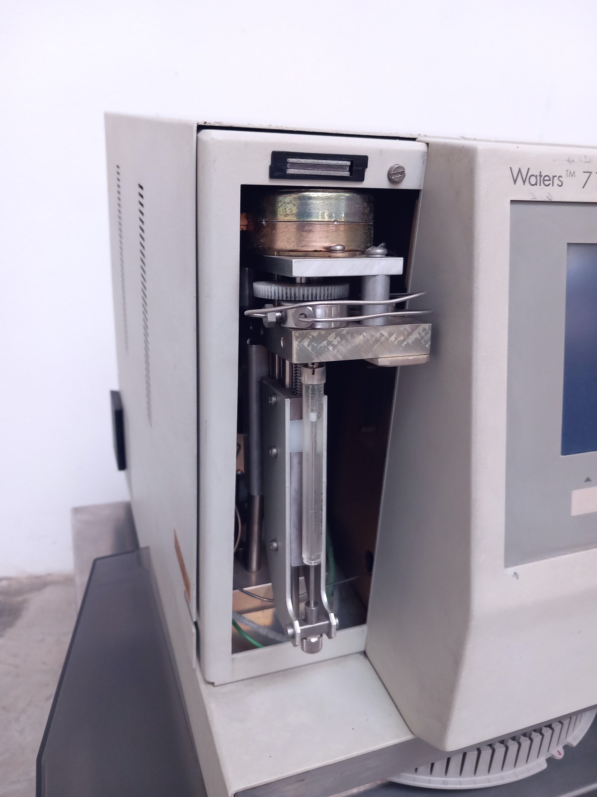 AUTOMATED SAMPLER – WATERS – MOD. 717 PLUS (COD. LAB-COMP-61 ...